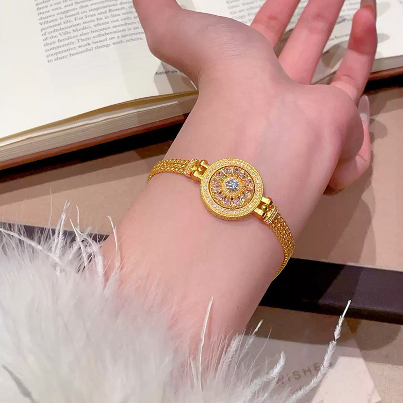 Sandgoldfarbenes, luxuriöses D – Luxury Watch Service Bewertung und Preis